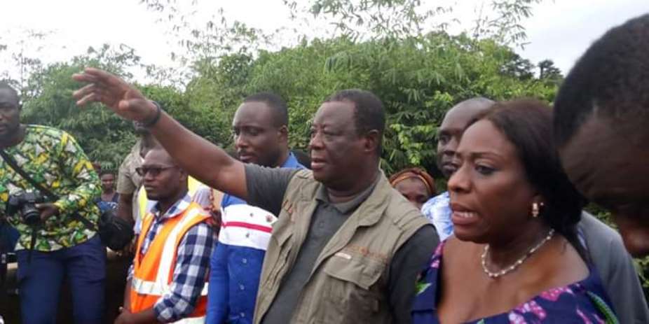 Roads Minister cuts sod for construction of deplorable Gwira Aiyinasi-Gwira Wiawso road