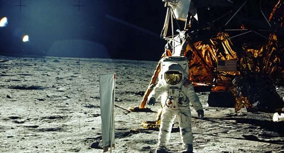 Lunar Narratives: Landing on the Moon, Politics and the Cold War