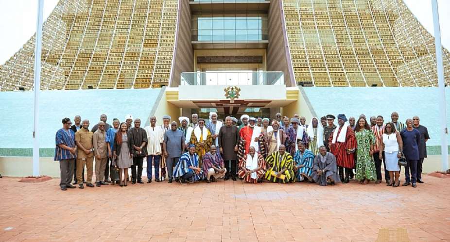 Mahama Hails YaNa Abukari II: Dagbon Loses a Pillar of Peace