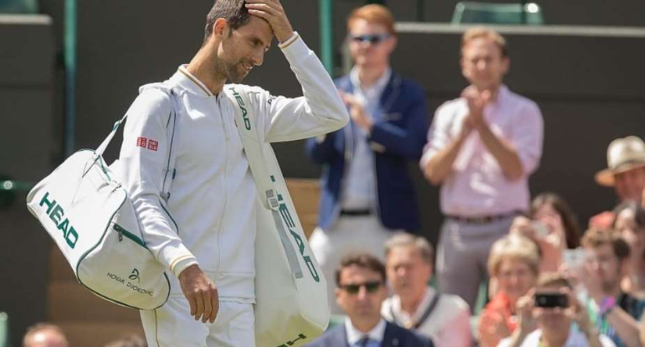 Djokovic suffers shock defeat at Wimbledon