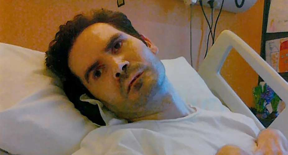 Doctors to end life support for a quadriplegic Frenchman Vincent Lambert