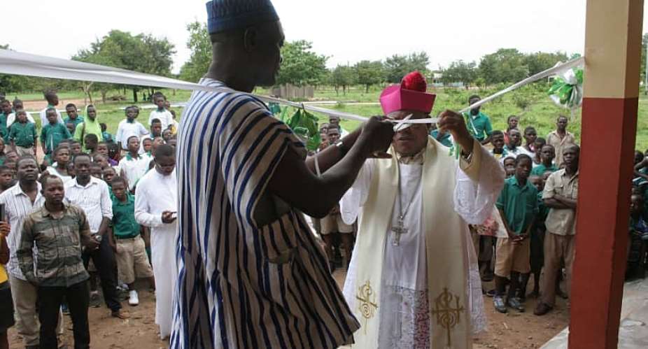 Bishop Hands Over Three Unit KG Block, Office Complex To St. Peters' In Daboya