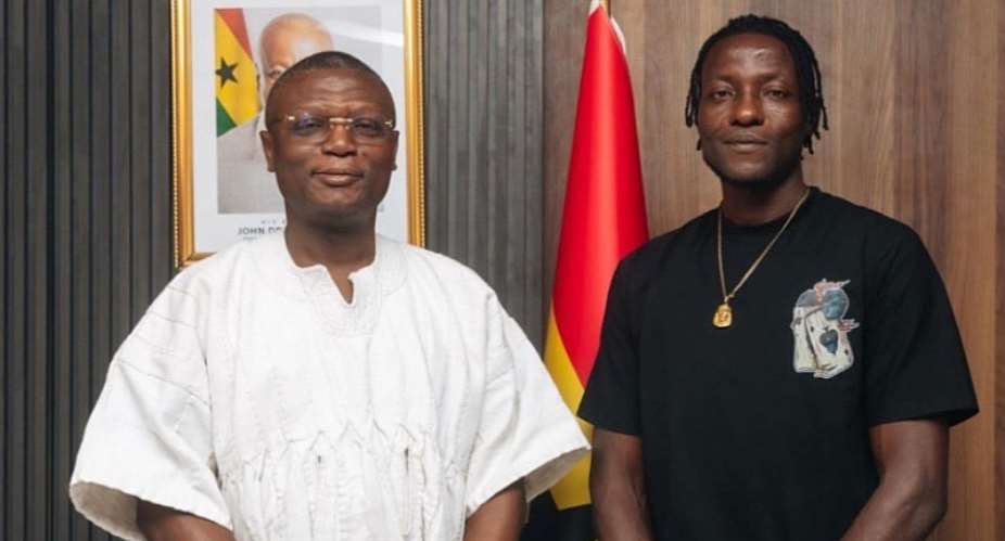 Black Stars: Goalkeeper Benjamin Asare visits Sports Minister Kofi Adams after 2026 World Cup