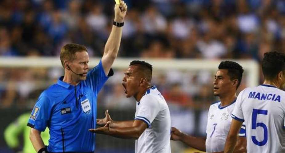 El Salvador duo suspended for biting US players