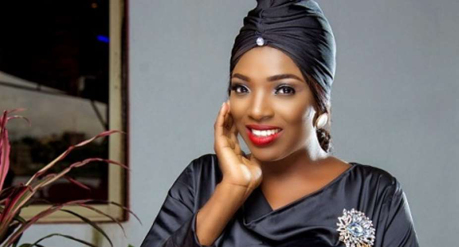 2Face Does not Like me Going on MakeupActress, Annie Idibia Reveals