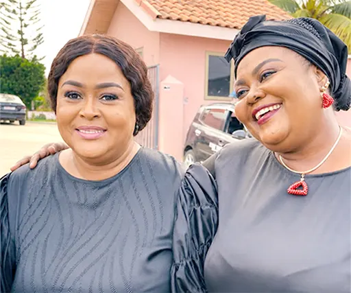 FLASBACK: Vivian Jill and her late sister