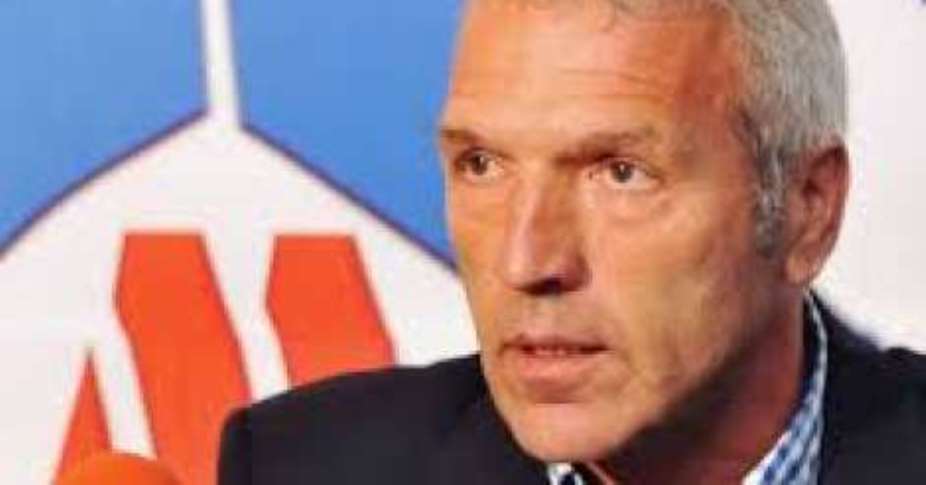 Today In History: Middendorp quits Hearts of Oak in controversial manner