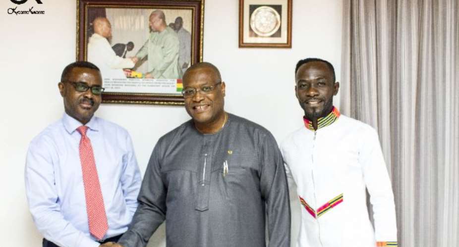 Health Minister endorses Okyeame Kwame's Hepatitis B Screening