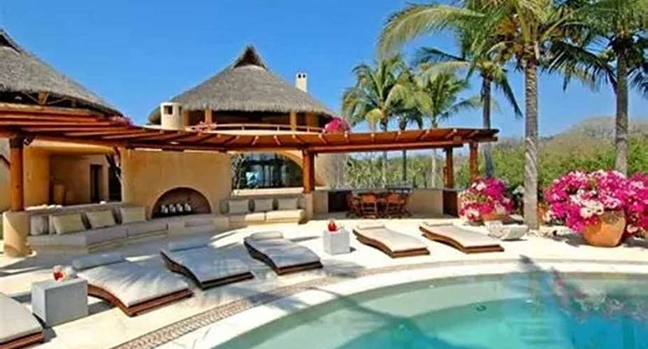 Vacation Rental Platforms’ Vulnerability to Money laundering