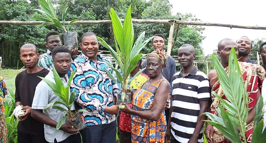 Obuasi: Farmers Laud Govt For PERD Programme