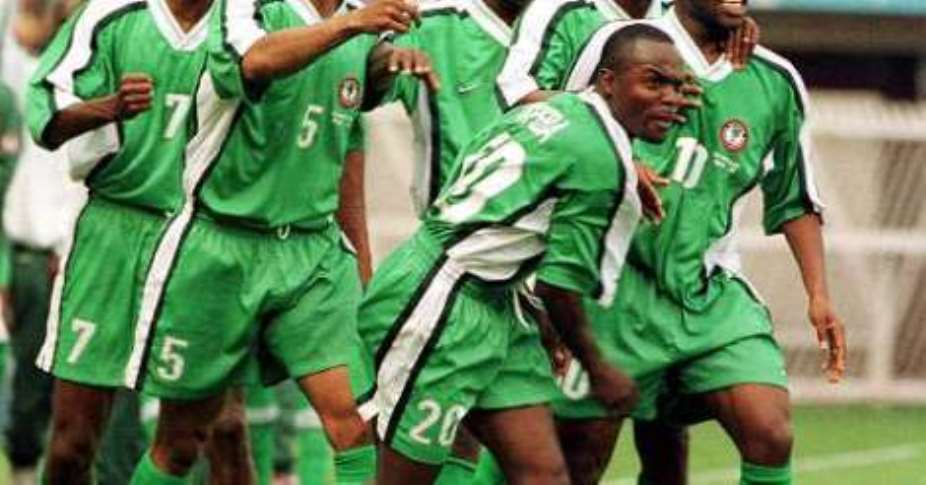 Ghana Premier League: Nigeria thrash Ghana to qualify for 2002 World Cup