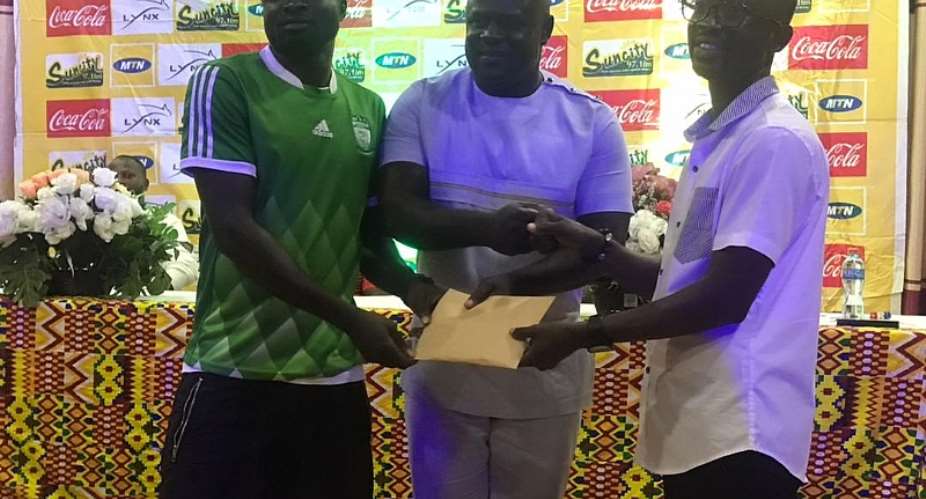 Vice Presidential Staffer donates GHc10,000 to fulfill promise to Tano Bofoakwa F.C