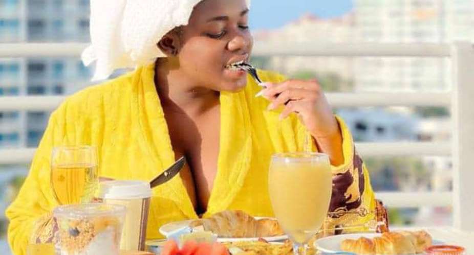 Tracey Boakye chills in Florida, with Social Media buzzing