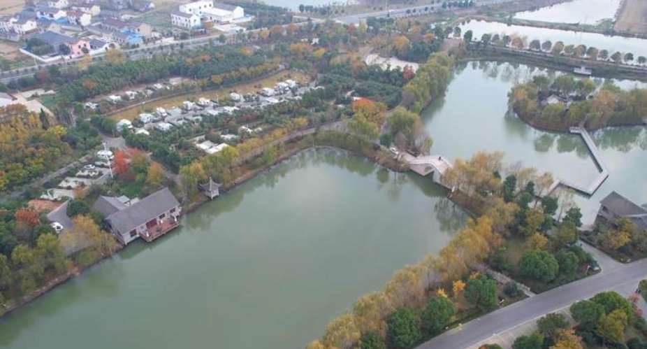 An aerial view of Peacock Mountain Campsite in Jiangsu, where an ordinary parking lot has recently been transformed into an RV campground with 130 fully equipped spaces, featuring power and water hookups as well as service centers. Photo: Courtesy of Ding Ran