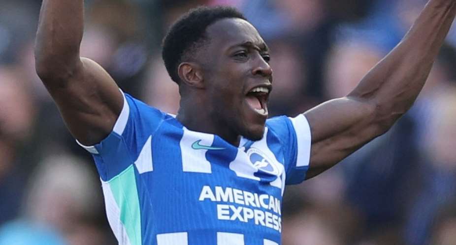 Brighton striker Danny Welbeck set for Chelsea medical
