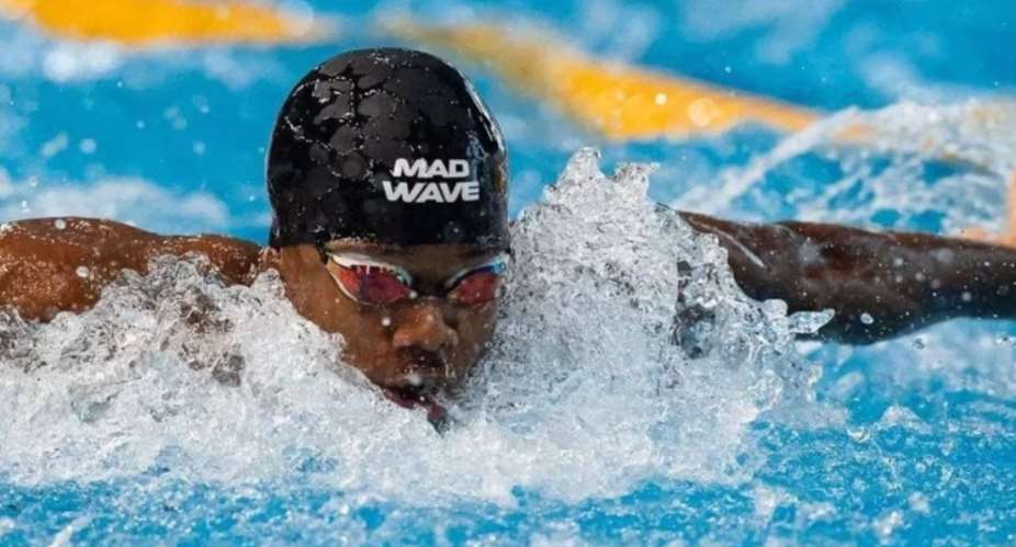 Abeku Jackson sets second national record at Commonwealth Games despite missing 50m butterfly final
