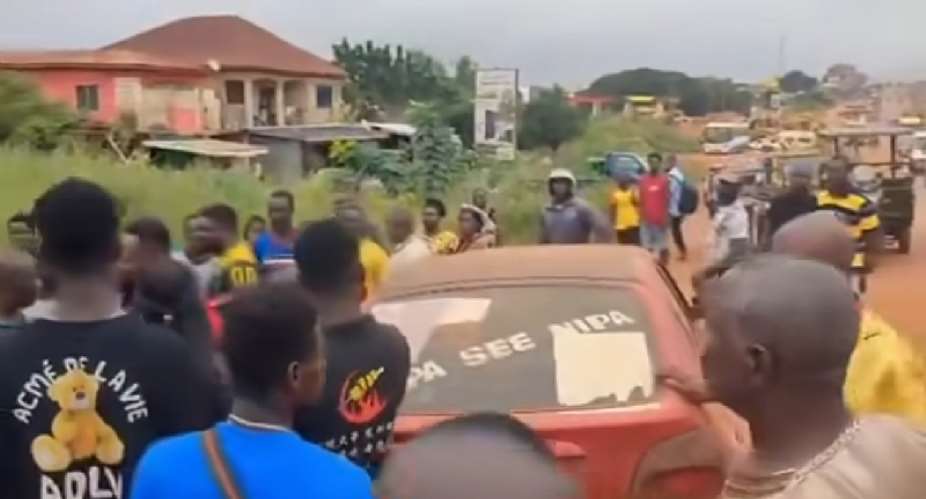 Taxi driver found dead in vehicle at Kotwi-Nkoransa as police launch investigation