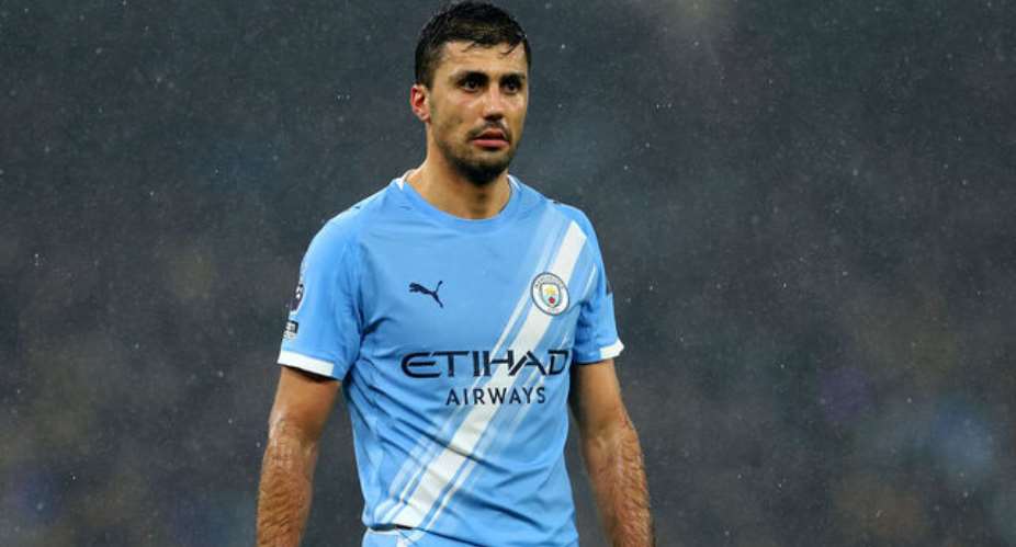 Manchester City: Rodri out for short period after back surgery