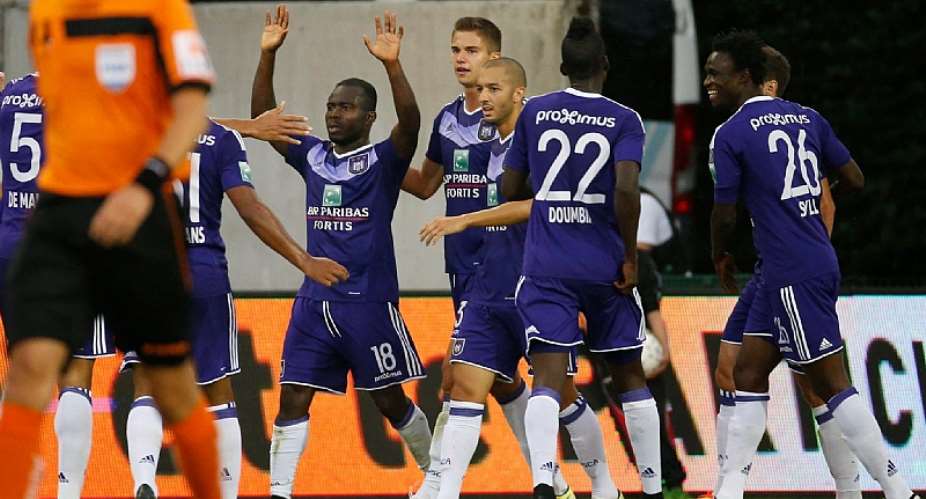 Anderlecht star Frank Acheampong scores in league opener but stretchered off