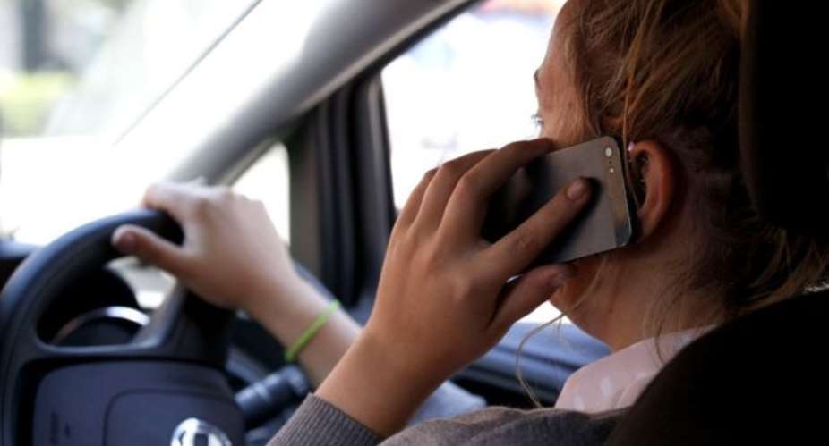 Using A Mobile Phone While Driving Must Stop