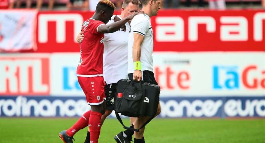 Daniel Opare Hails 'Crazy' Royal Antwerp Fans After Sporting Charleroi Win