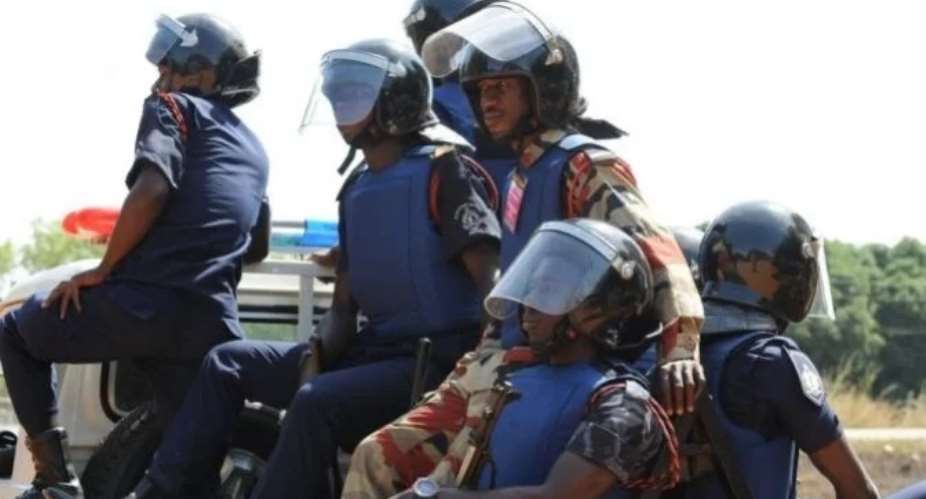 AR: Police arrest 30 suspected criminals in swoop at Kumasi