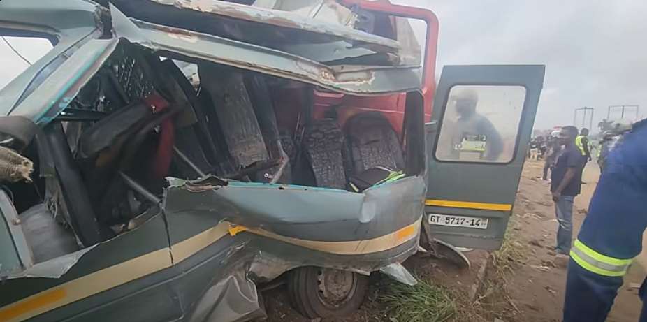 Several schoolchildren injured after tipper truck crashes into school bus on Dzorwulu–Accra Mall road