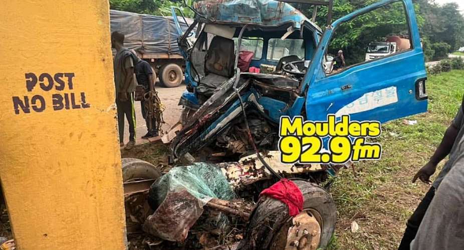 Truck crashes into Aggrey Memorial SHS overhead after tyre burst, driver and mate critically injured