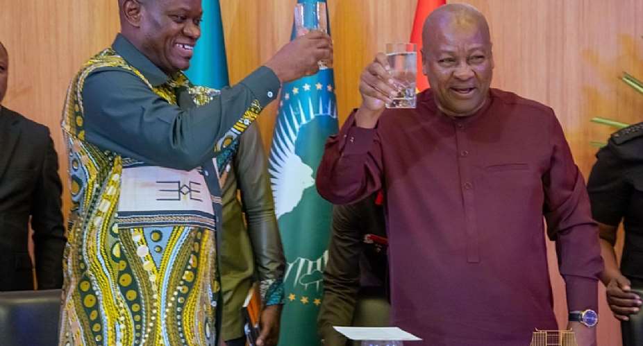 Mahama hosts state dinner in honour of President Nguema