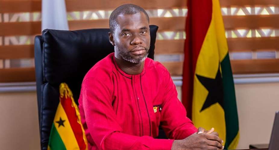 La Dade-Kotopon MCE, Alfredos Nii Anyetei