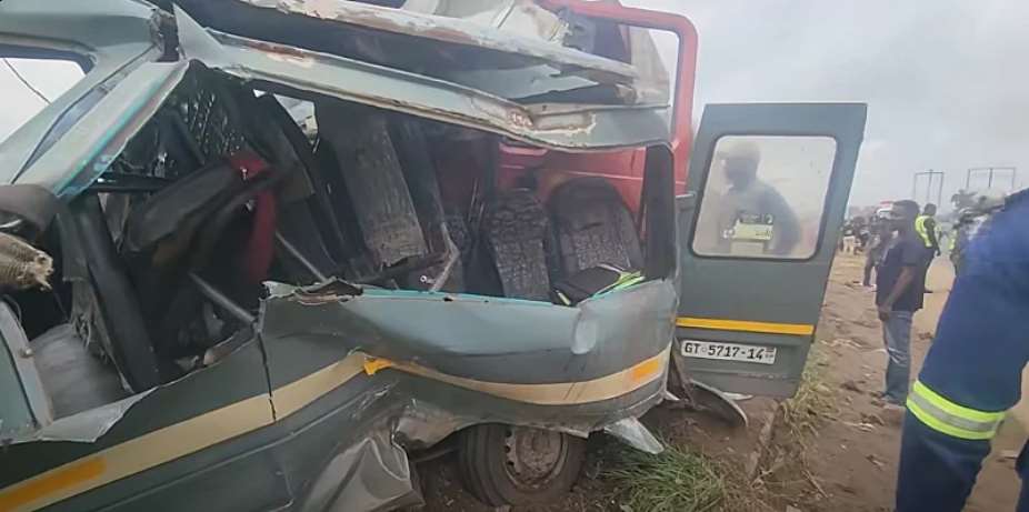 Six-year-old girl dies after tipper trick crashes school bus at Accra Mall–Dzorwulu stretch