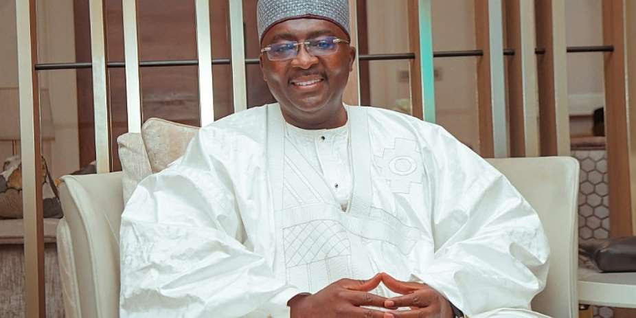 Bawumia Pays Tribute: Hails Late YaNa as a King of Peace and Unity