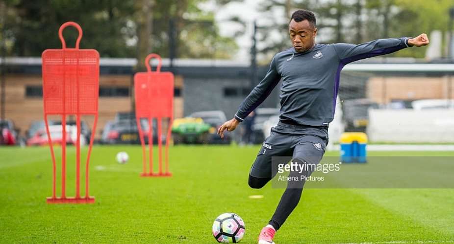 Ghana striker Jordan Ayew reports early for Swansea City pre-season