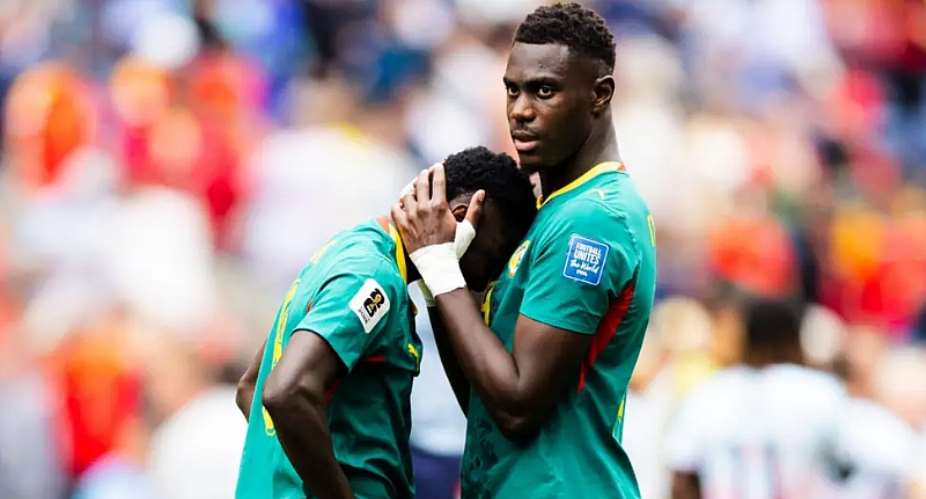 Getty ImagesImage caption: Monaco midfielder Lamine Camara needed comforting by team-mates after giving away the extra-time penalty which saw Senegal knocked out of the World Cup