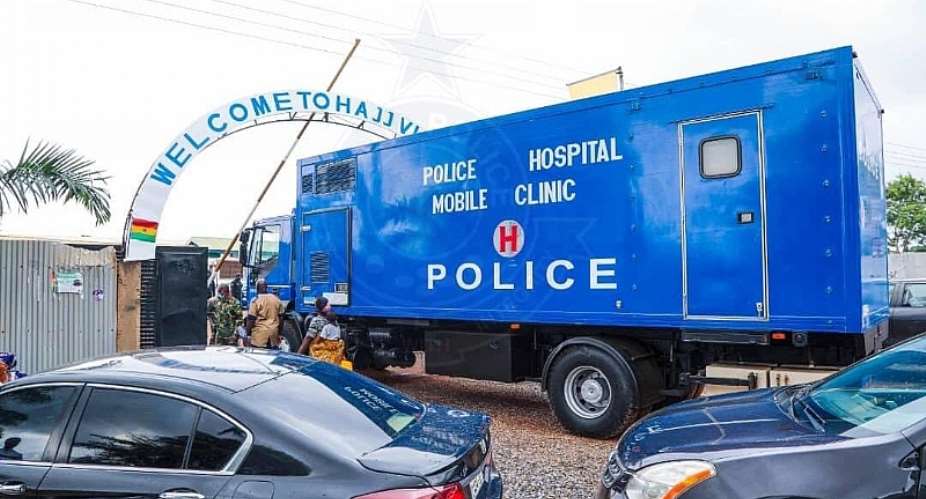 Police administration supports Hajj Village with two Police Mobile Clinics
