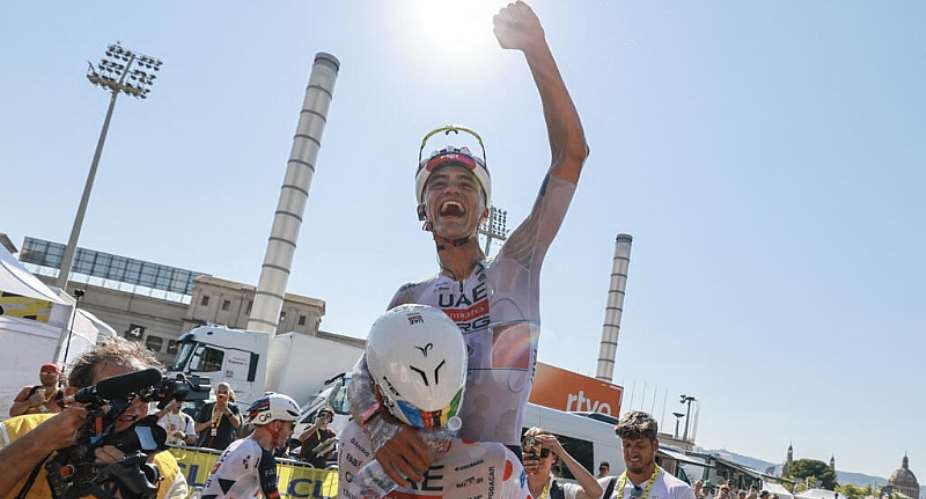 UAE Team Emirates - XRGs Mexican rider Isaac Del Toro celebrates after winning the 2nd stage of the 113th edition of the Tour de France cycling race, 168,5 km between Tarragona and Barcelona in northeastern Spain, on July 5, 2026. -  AFP, Stephanie Lecocq
