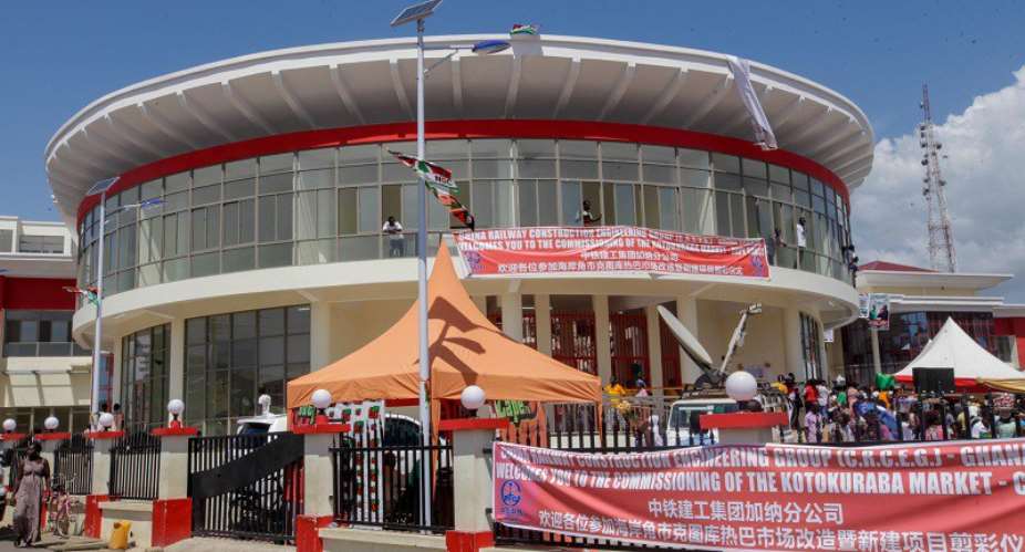 Cape Coast: Kotokuraba Market Traders Take Over The Streets