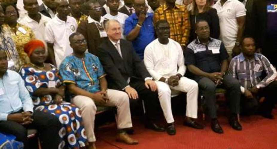 Cocoa stakeholders meet on government's new Inputs policy