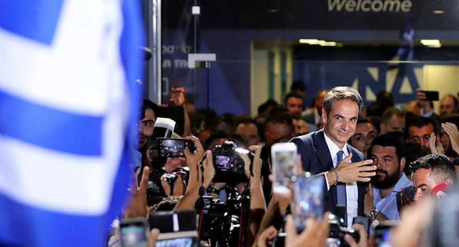 New Greek rulers inherit 335 billion debt