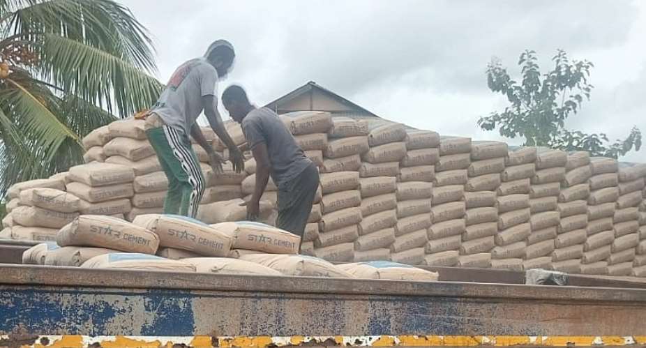 Atiwa West District Assembly delivers GHS315,000 worth of materials to support FCAP community projects