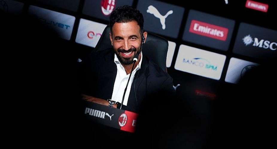 Getty ImagesImage caption: Ruben Amorim speaks to the media at his unveiling as AC Milan head coach