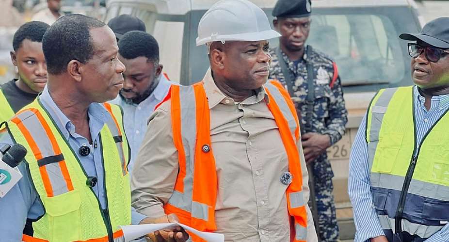 Roads Minister Urges Contractors to Stay on Schedule
