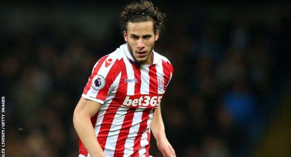 Ramadan Sobhi signs new five-year deal with Stoke City
