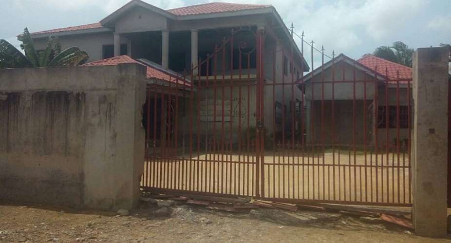 Breaking The Myth About Huge Mansions In Ghana!