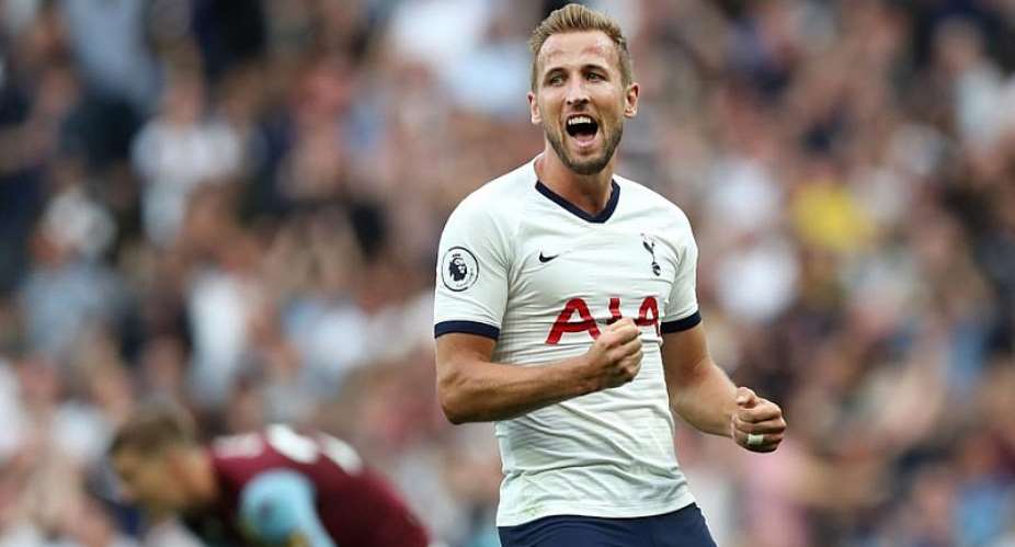 Kane Scores Late Double To Give Spurs Win Over Villa