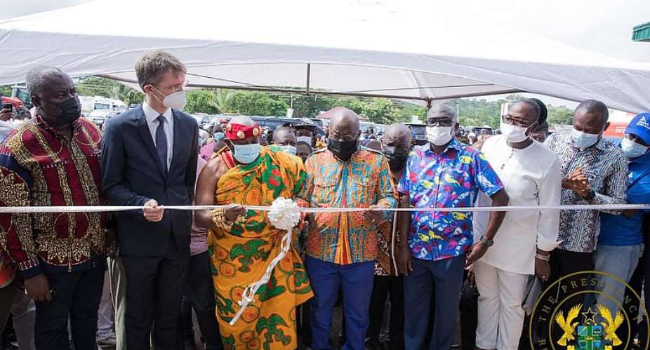 Akufo-Addo inaugurates 16 million 1D1F Tomato Factory in Berekum