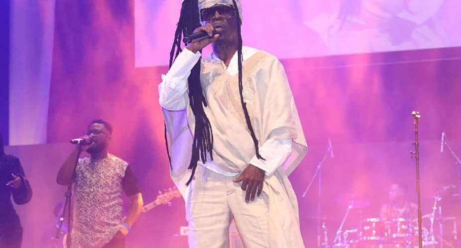 Kojo Antwi thrills thousands of music fans in UK