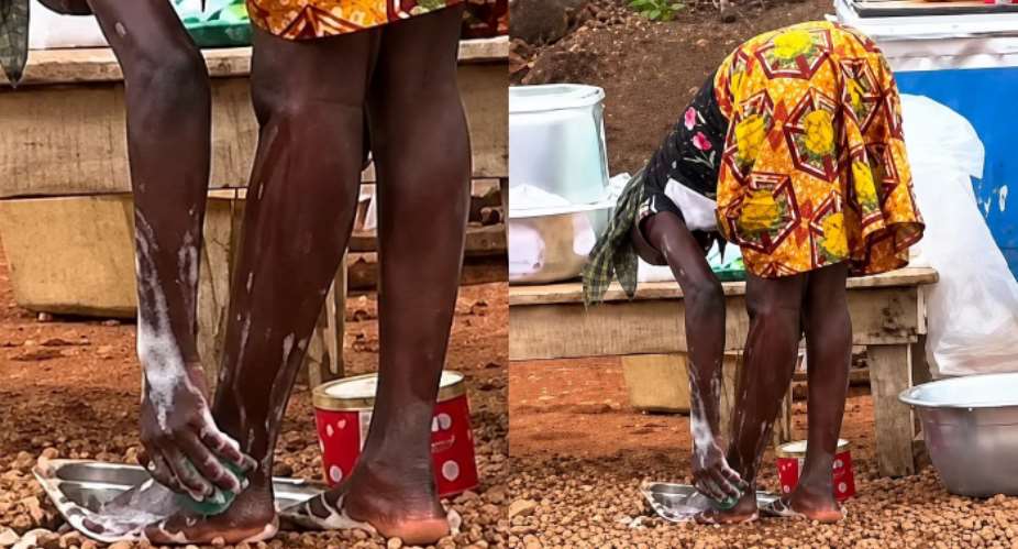 Koko seller caught washing feet with sponge allegedly used for customers bowls