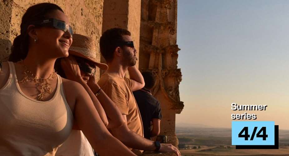 Kelly, Elsa and Yago observe the total solar eclipse from the top of Segovias cathedral on August 12, 2026. -  Pauline Rouquette, FRANCE 24