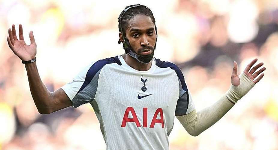 Inter Milan in talks for Tottenham full-back Djed Spence